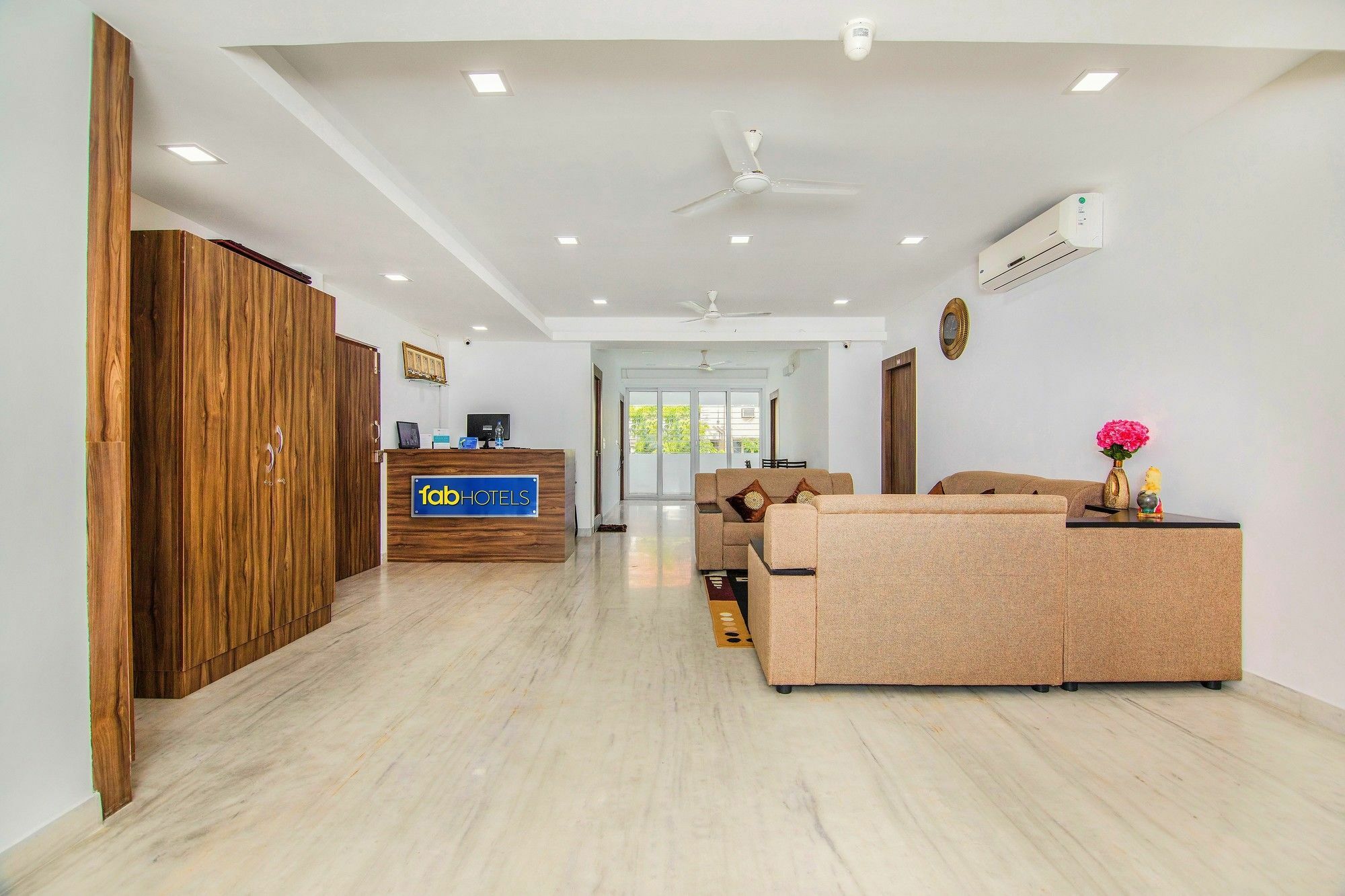 Fabhotel Venkeys Service Apartment Mylapore Chennai Extérieur photo
